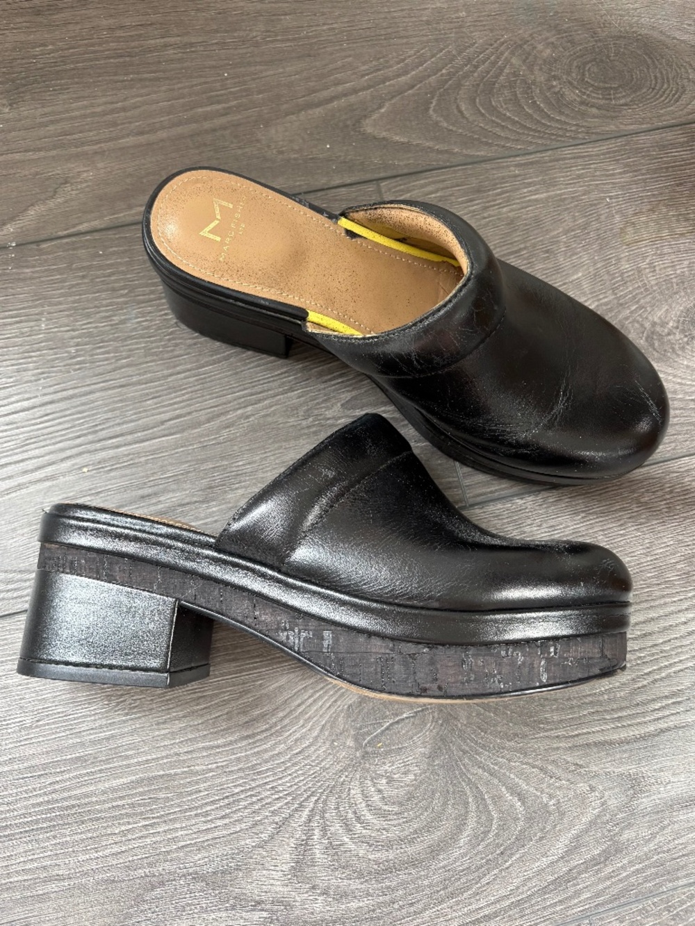 Marc Fisher Black Leather Platform Mule – Used